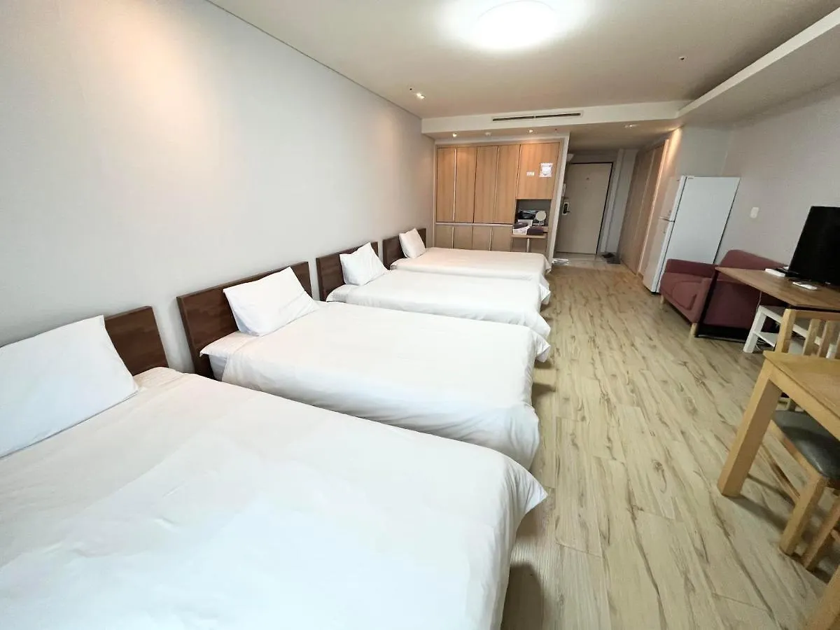 Incheon Airport Guesthouse Wisma tamu
