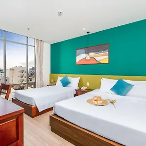 May Beach Hotel ダナン市