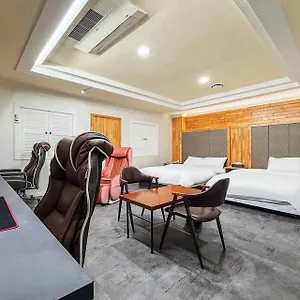 Carlton Juan Spacious Renovated Free Wifi インチョン広域市