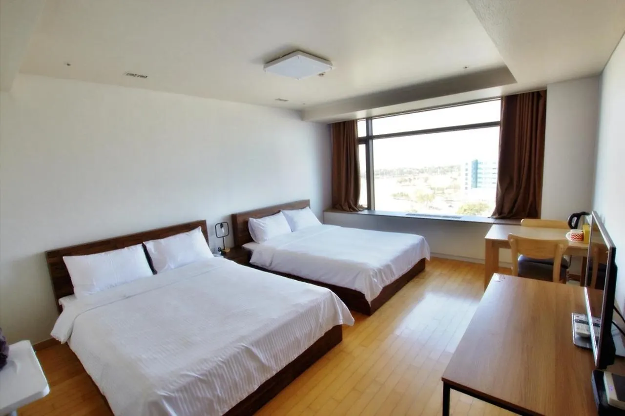 Incheon Airport Guesthouse 2*,